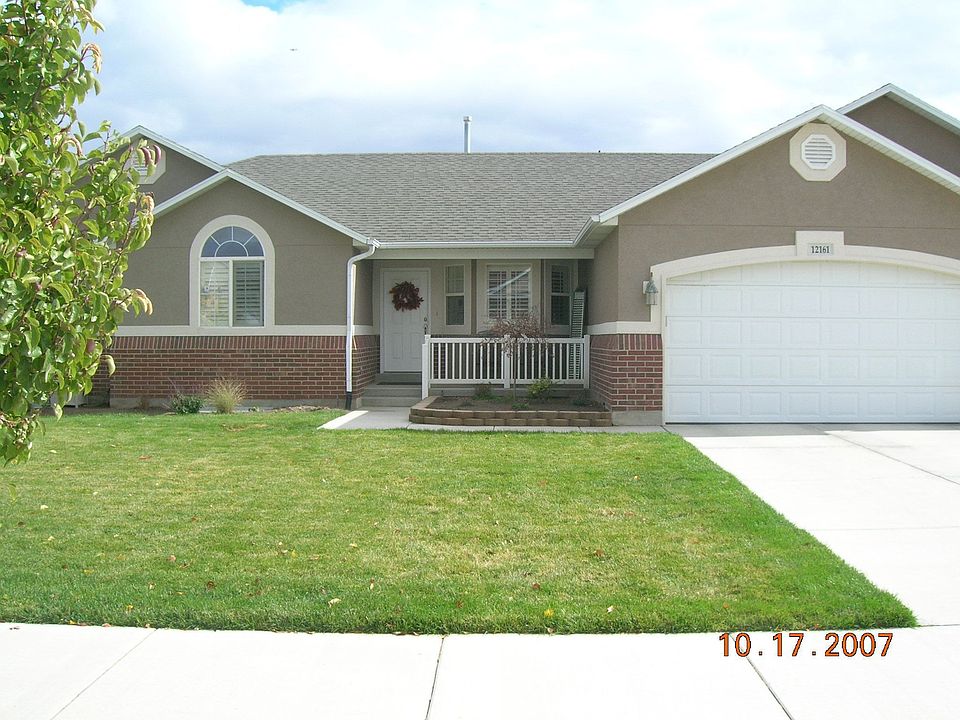 1st image of 12161 S Hickory Cir