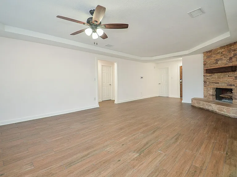3722 Brier Gardens Dr — Photo 16