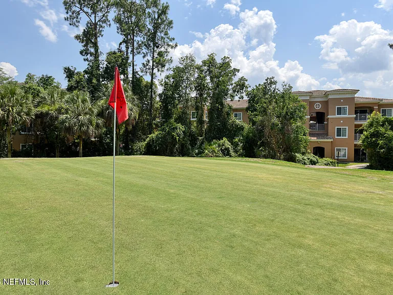 605 Fairway Dr #203 — Photo 38