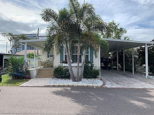 1st image of 2669 Teakwood Dr