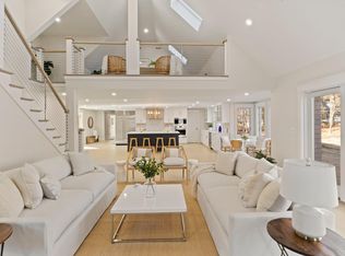 234 Willow Bend Dr, Mashpee, MA 02649