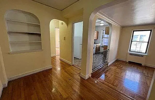 2 bed, 800 sqft, $1,999 — Photo 2