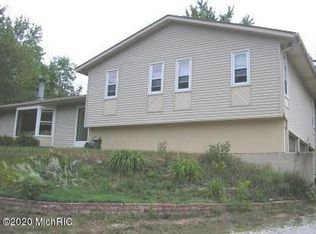 8055 Cascade Rd SE, Ada, MI 49301