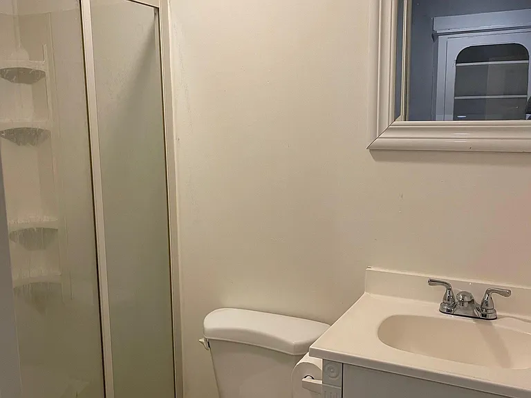 219 Clifton Ave — Photo 9