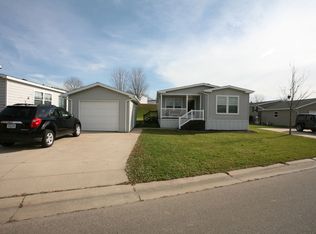 3930 Mount Alpine St, Dubuque, IA 52001