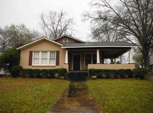 506 N Pearl St, Carthage, MS 39051