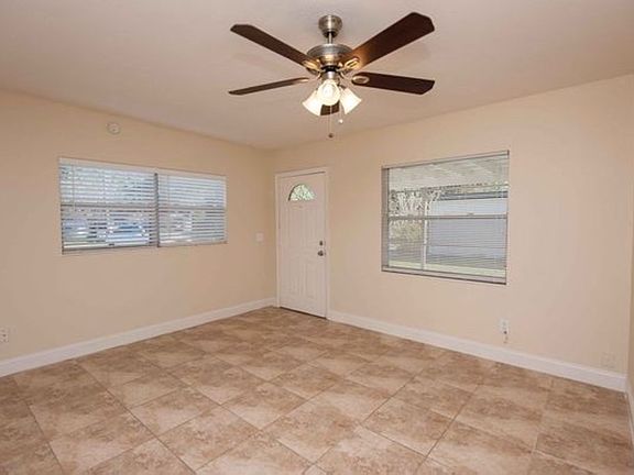 2nd image of 204 Hays Dr