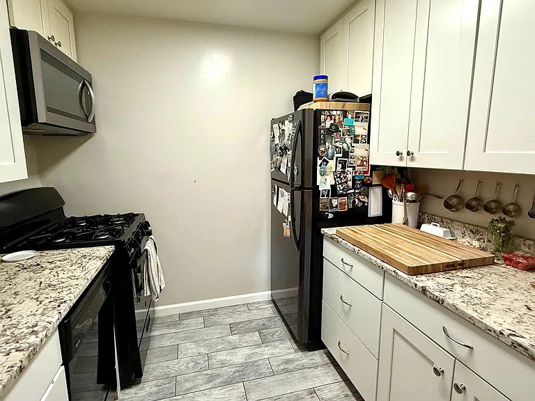 1923 Wilson Ln #103 — Photo 2