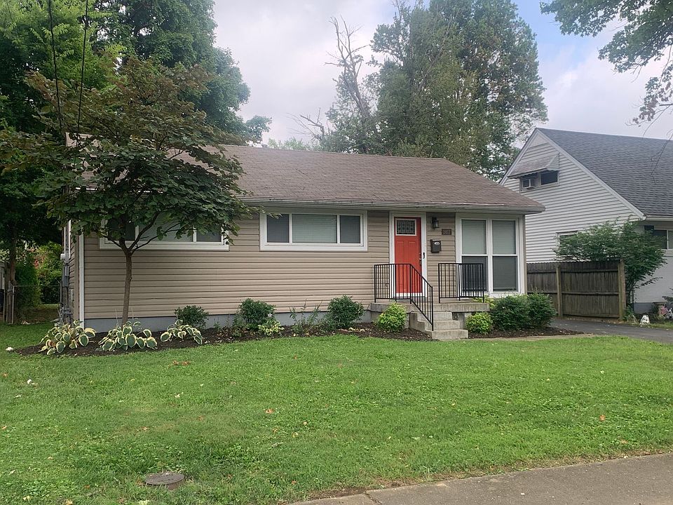 1st image of 2611 Gardiner Ln