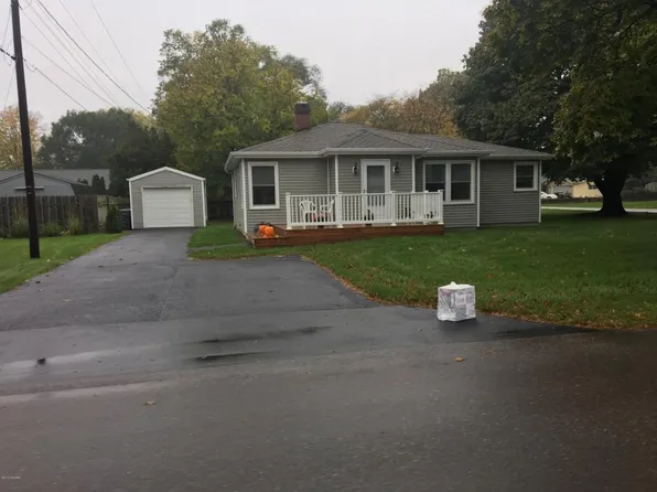 2944 Royalton Heights Rd, Saint Joseph, MI 49085