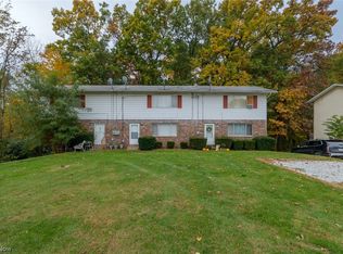 3872-3876 Cottage Grove Rd, Akron, OH 44319