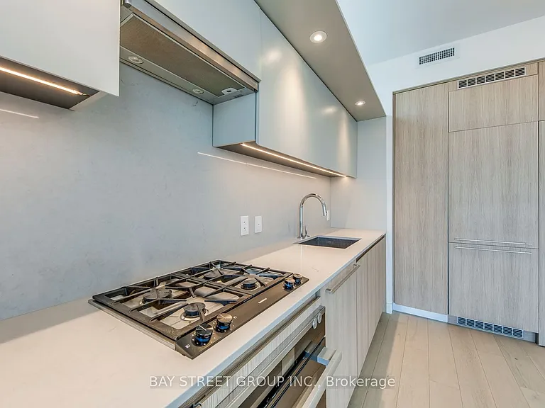 81 Wellesley St E #1907 — Photo 14