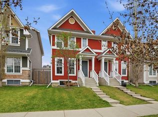83 NW Auburn Bay Blvd SE, Calgary, AB T3M 0V3
