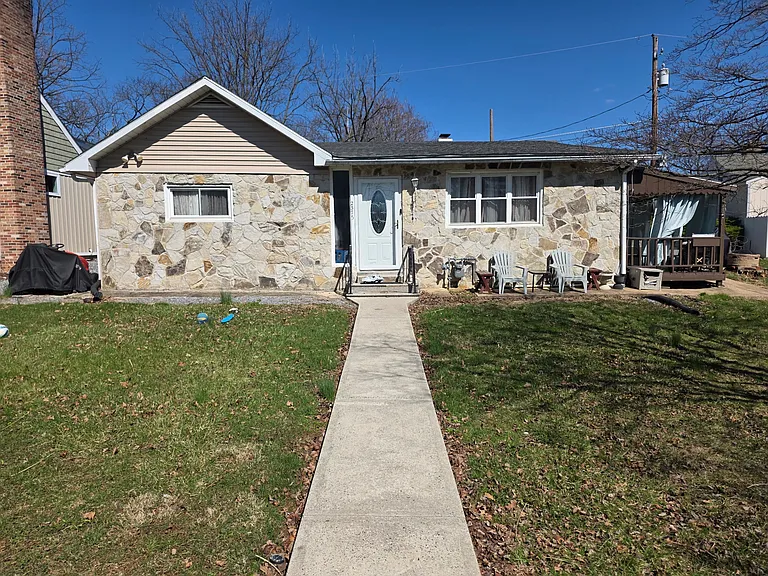 2375 Jennie Ave — Photo 8