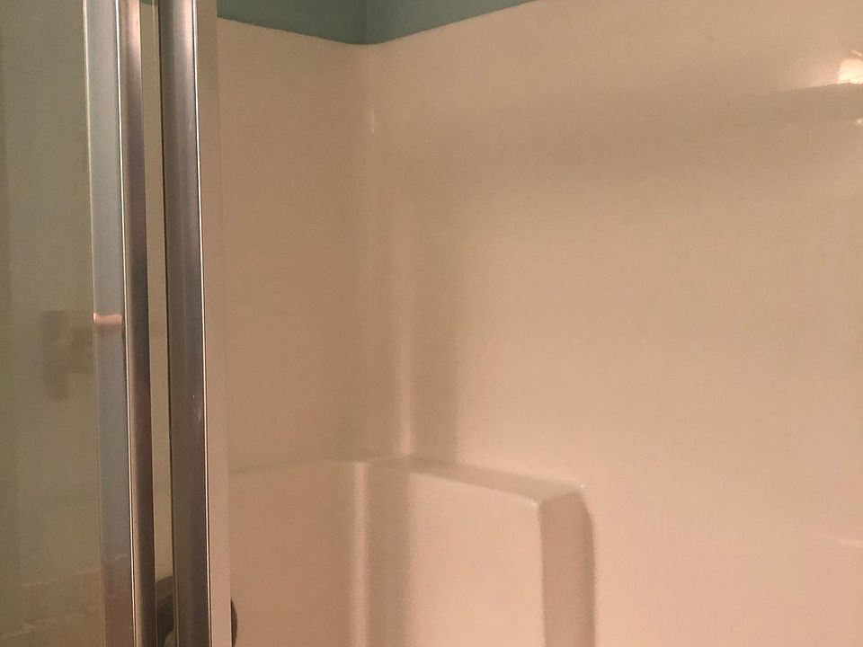 Rain shower head