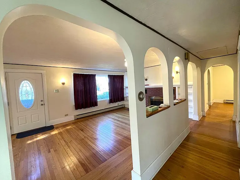 732 Highland Ave — Photo 15