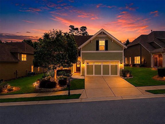 2nd image of 3452 Blue Spruce Ct SW