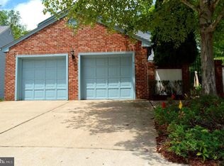 4 Nottingham Cir, Princeton, NJ 08540