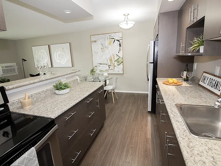 2331 Pembina Hwy — Photo 29