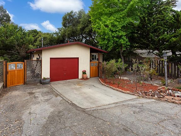 2nd image of 3073 Salisbury Dr