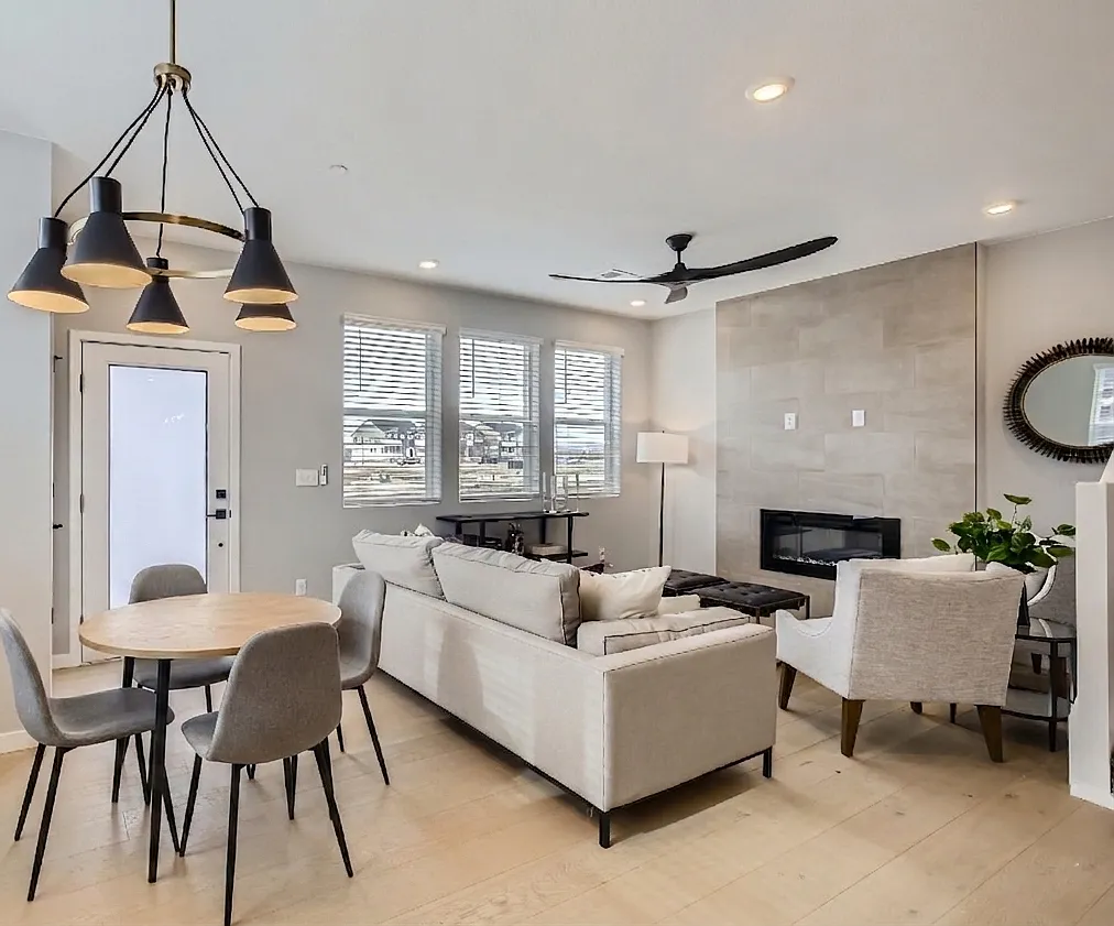 3 bed, 2.5 bath, 1442 sqft, $2,500 — Photo 2