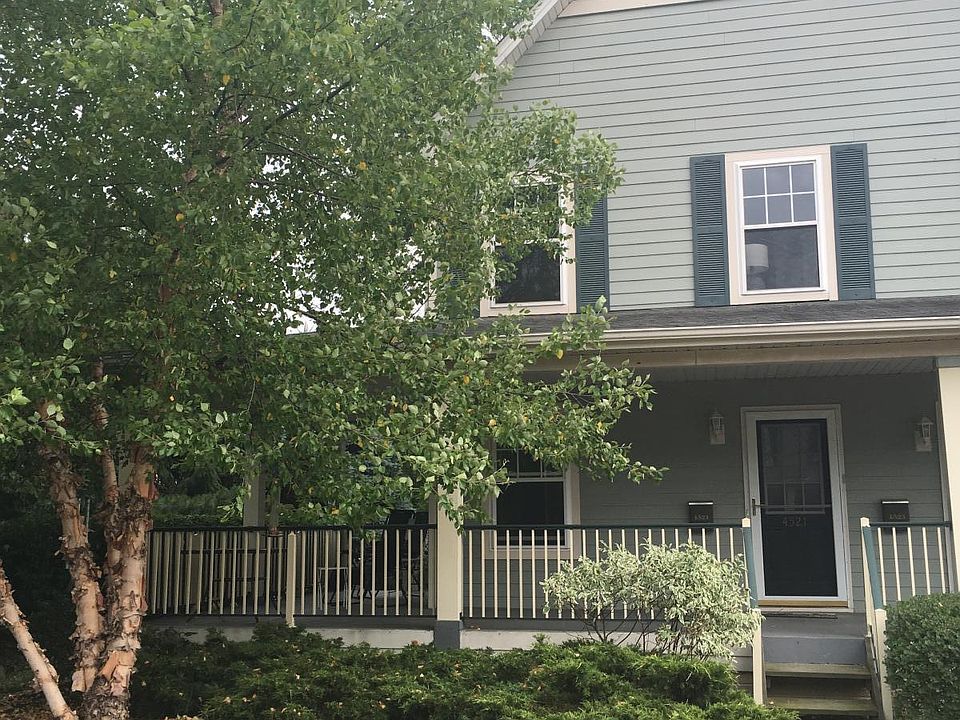 Front entrance, End Unit