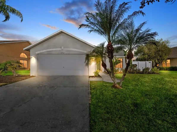 31847 Grand Reserve Pl, Wesley Chapel, FL 33545