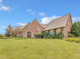 1235 Macalpin Dr, Inverness, IL 60010