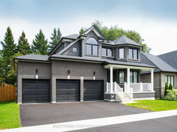 352 Northglen Blvd, Clarington, ON L1C 7E2