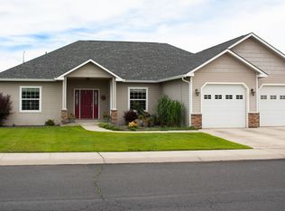 8705 W Arlington Ave, Yakima, WA 98908