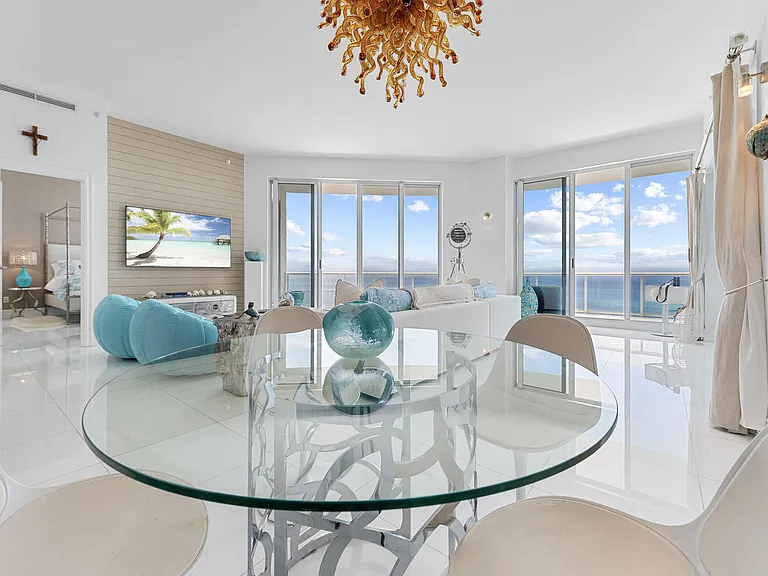 2700 N Ocean Dr #Penthouse 4b — Photo 9