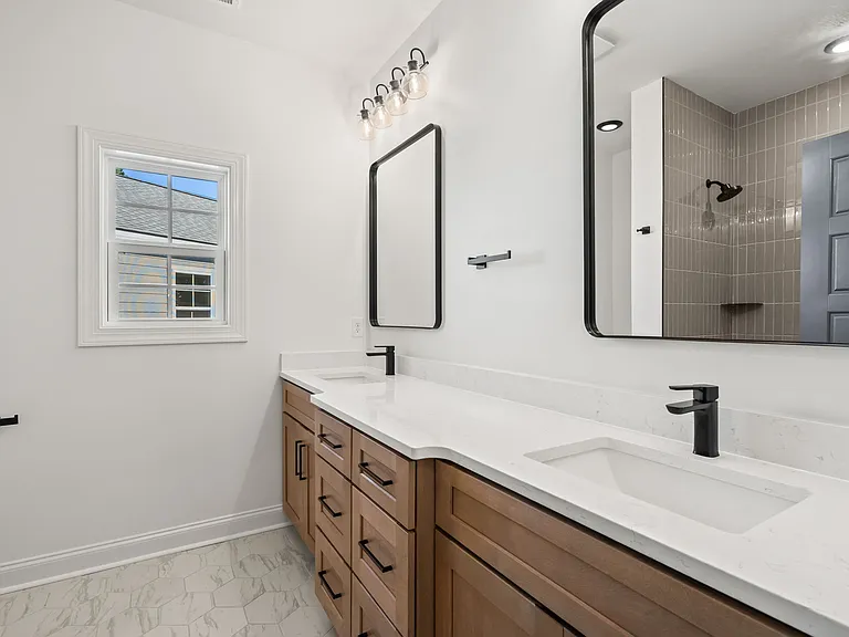 116 Arbor Ridge Cir — Photo 35