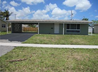 211 NW 39th Way, Deerfield Beach, FL 33442