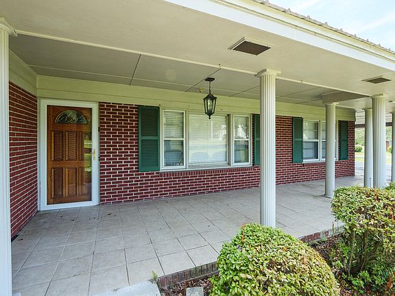 3rd image of 423 Eager Rd