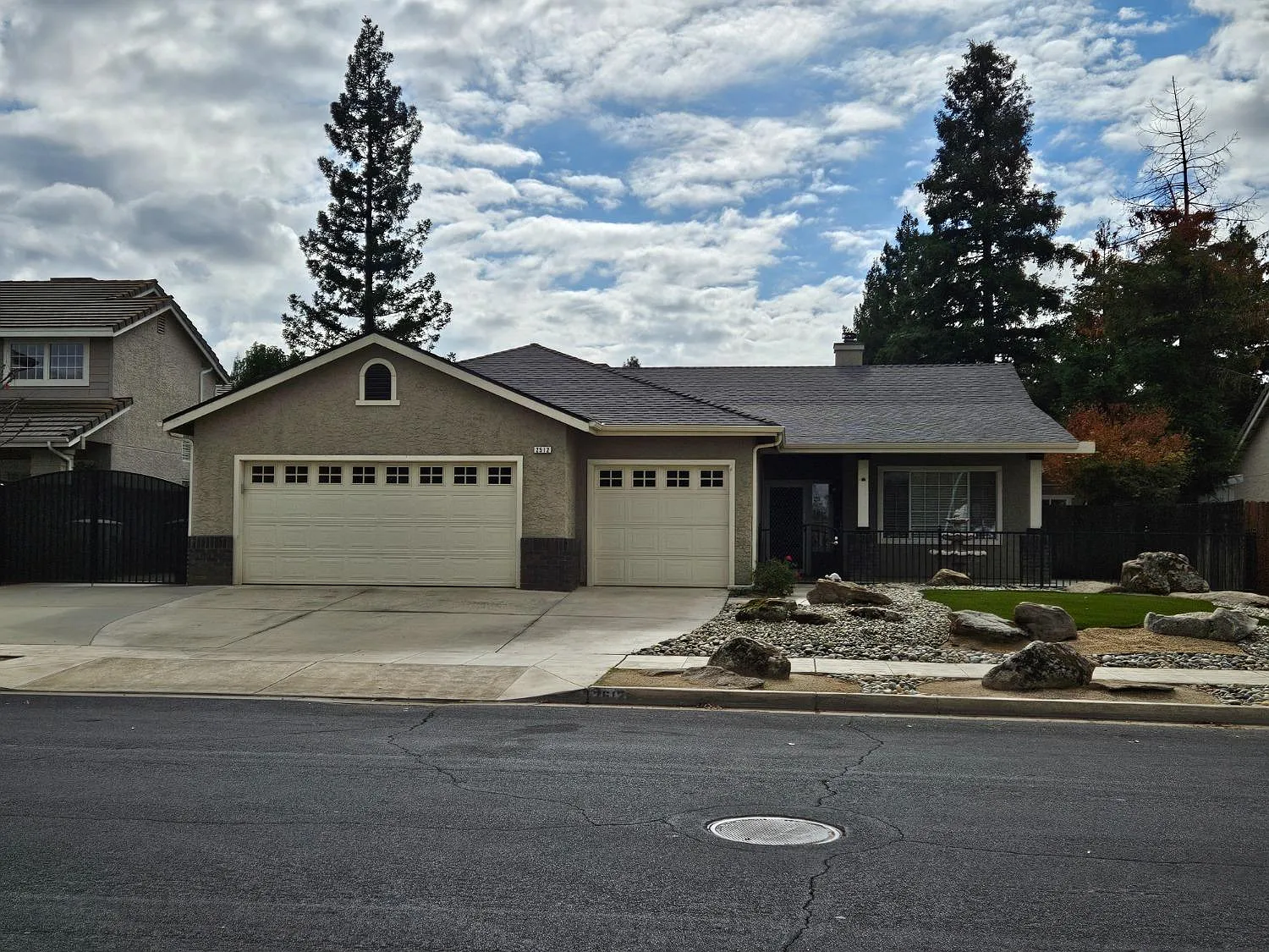 2512 Keats Ave photo 1