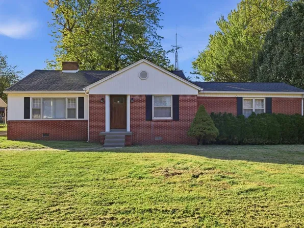 2221 Natchez Ln, Paducah, KY 42001