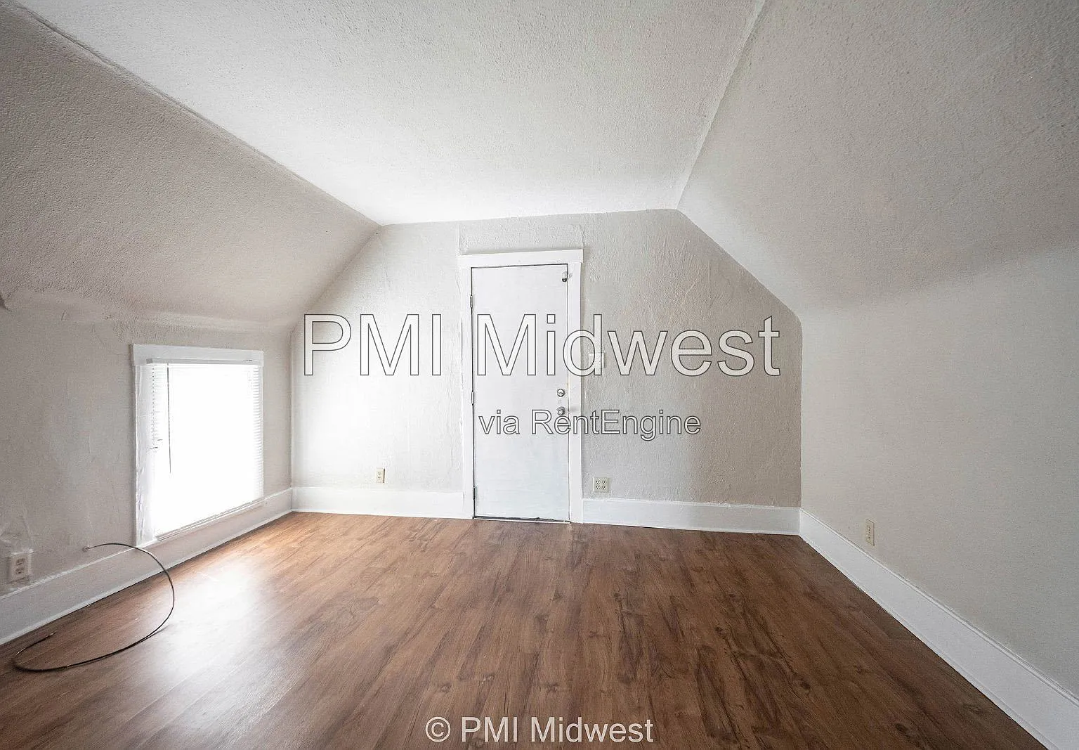 1 bed, 1.0 bath, 732 sqft, $749 — Photo 4