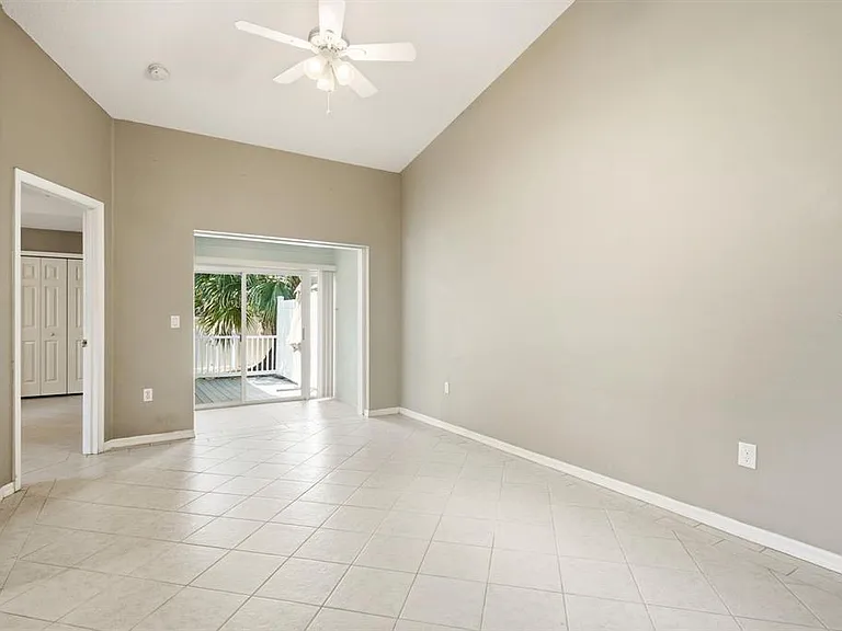 406 S Bayview Blvd #1 — Photo 8