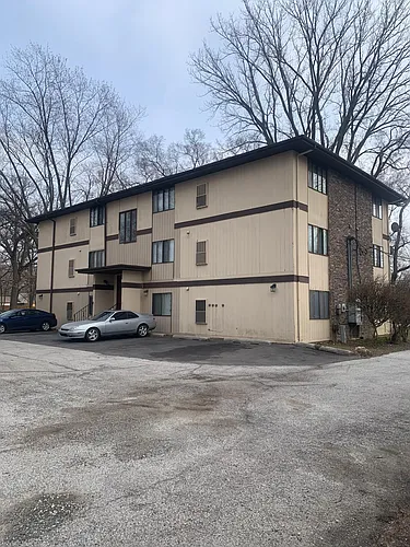 1115 W Lincoln Hwy Photo 1