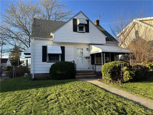 5910 Velma Ave, Parma, OH 44129