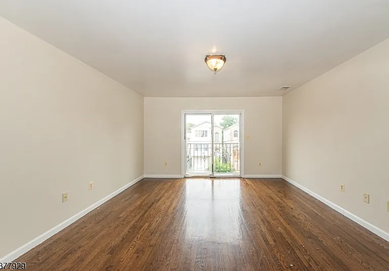 905 Olive St #2 — Photo 20