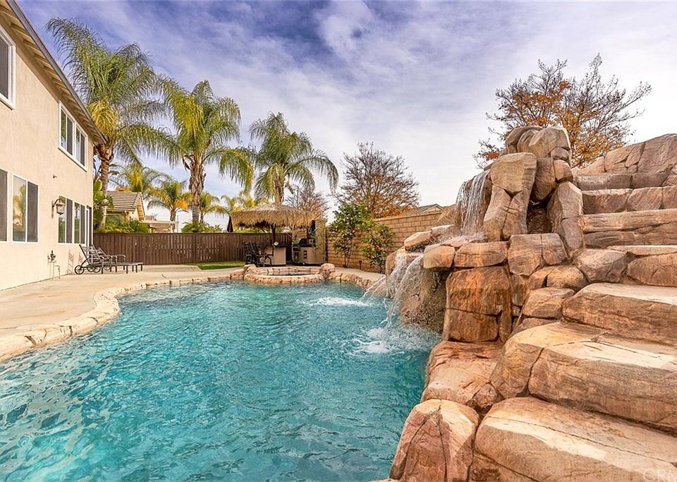 1st image of 28889 Golden Dawn Dr