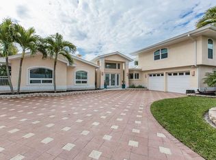 5402 Pali Way, St Pete Beach, FL 33706