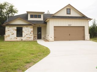 1617 Badger Ln, Lampasas, TX 76550
