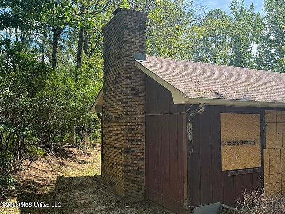 5th image of 5506 Concord Dr NE