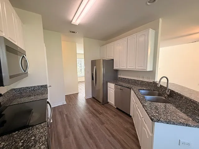 34 Las Roblas Grande Dr — Photo 4