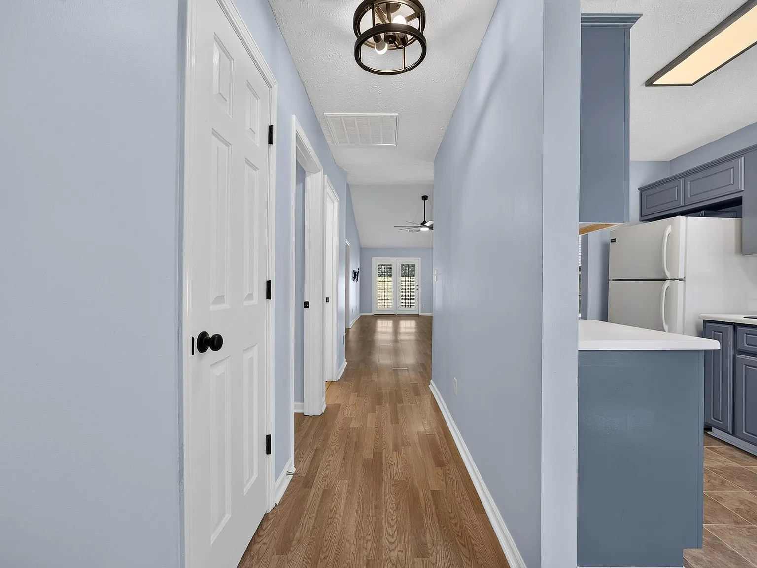 2 bed, 1092 sqft, $1,700 — Photo 4