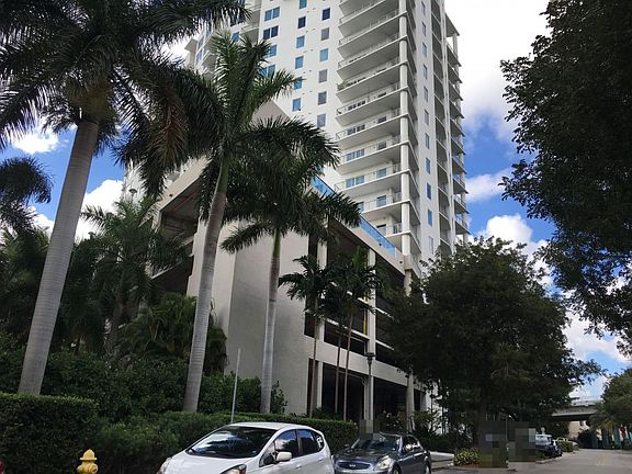 2nd image of 10 SW South River Dr APT 815