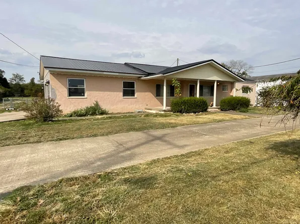 6145 Childers Rd, Barboursville, WV 25504