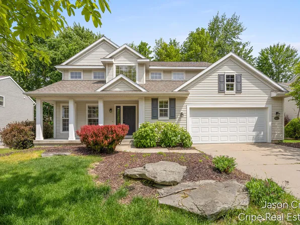 3523 Long Grove Dr SE, Kentwood, MI 49512